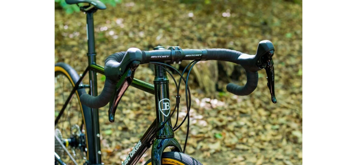 JUST BIKES JB04 GRAVEL BIKE MIT SHIMANO GRX-RX400 2x10 SCHWARZ - Image 4