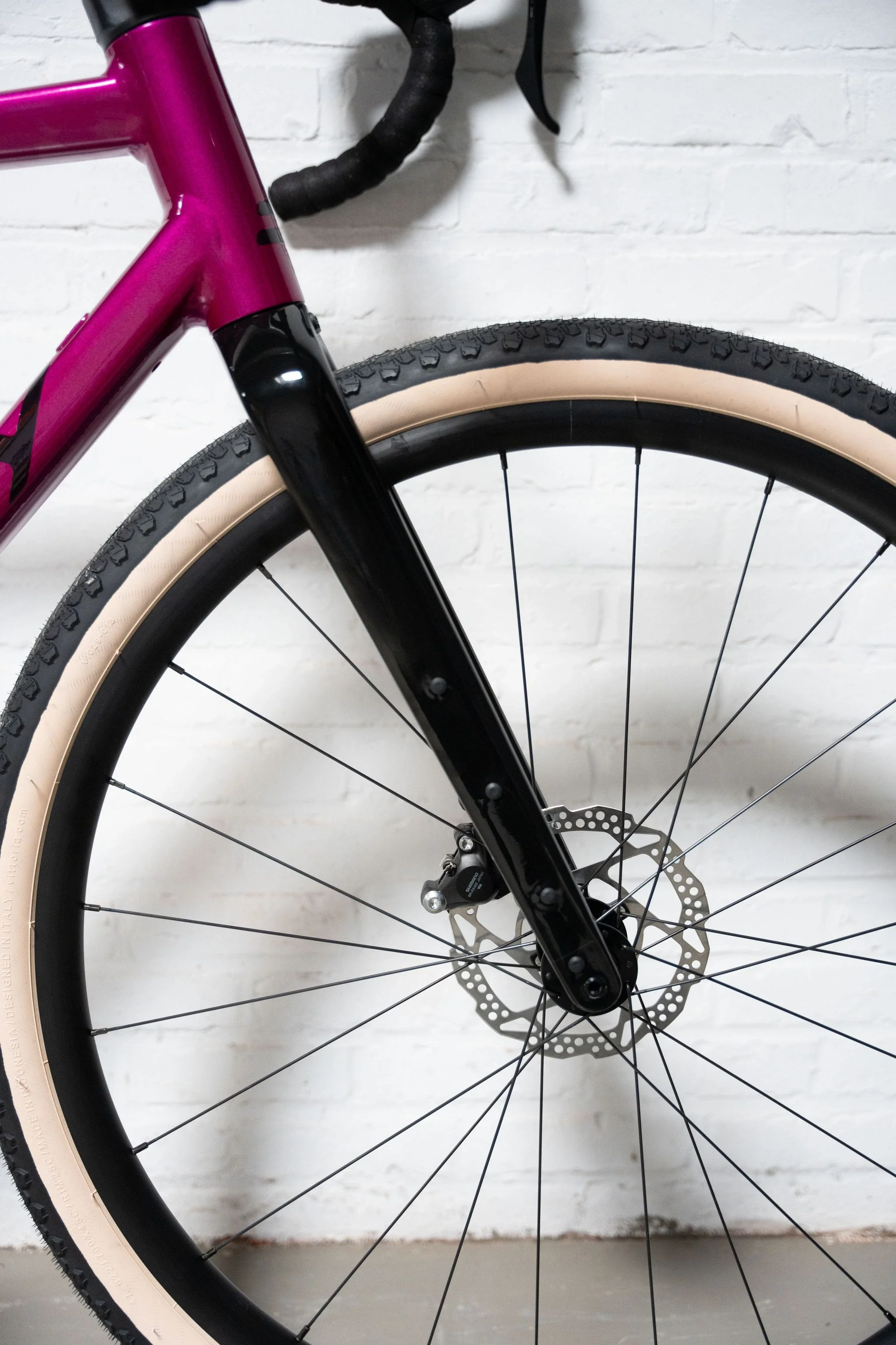 Ridley Kanzo Adventure Alu Gravelbike Shimano GRX-400 2x10 Jazzberry Jam Metallic/Black - Image 4